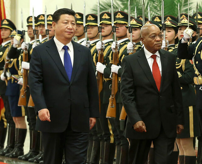 习近平举行仪式欢迎南非总统祖马访华