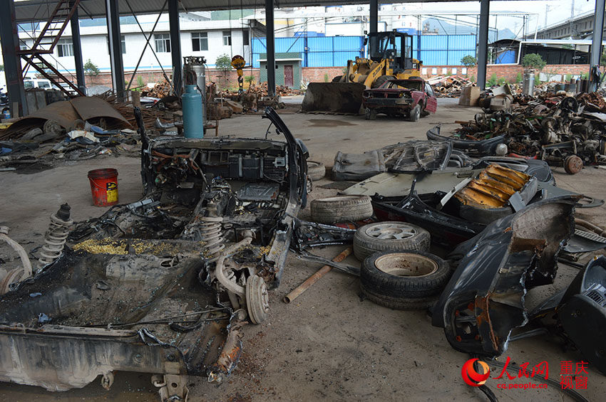南川警方共销毁摩托车547辆,三轮车1辆,小型汽