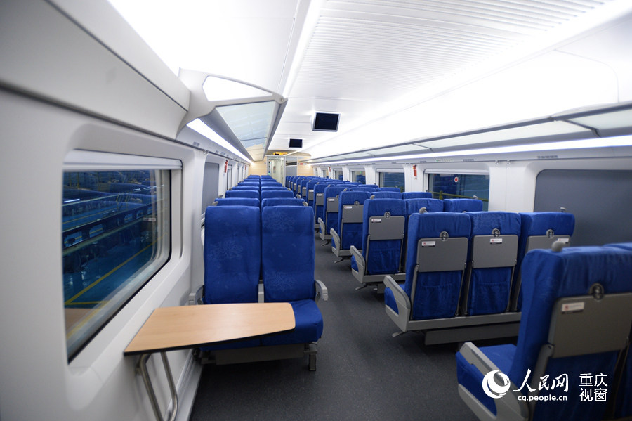 成渝高铁通车在即 世界最先进列车CRH380D成