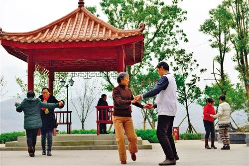 渝北区洛碛镇:做好一城一带两园三篇文章