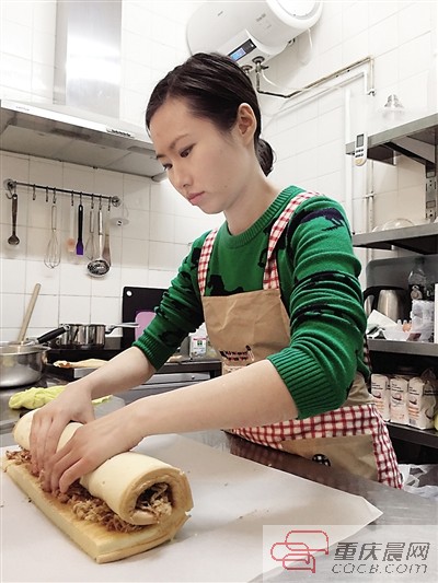 渝中妹儿巴黎开小面馆 法国人把面汤都喝光