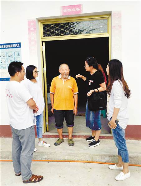 忠县：“你们所有人都脱了贫，我们才回去”