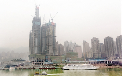 356米!重庆在建第一高楼封顶 刷新重庆天际线