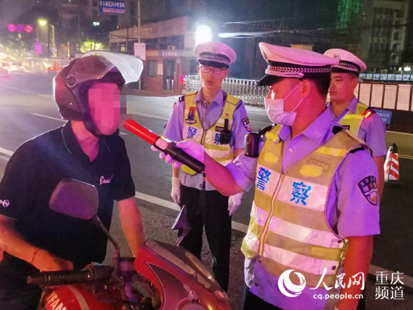 8月份重庆警方将严查酒驾 这些地方是重点