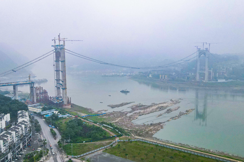 郭家沱长江大桥猫道全线贯通明年两江新区10分钟到茶园