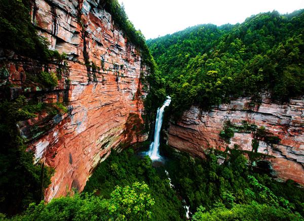 习水来渝推介夏季旅游邀山城市民享21清凉