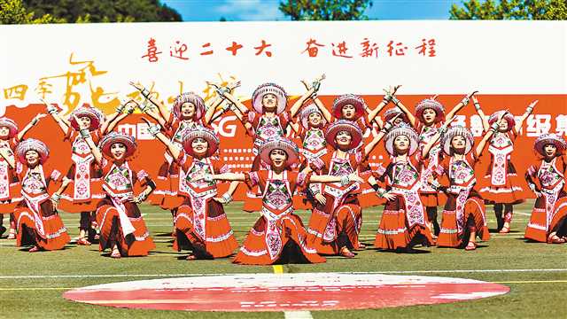 廣場舞展演現場。（攝於八月十二日）（受訪者供圖）