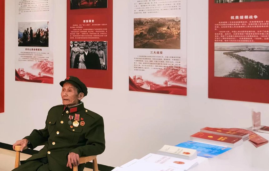 為一等功臣“易祿亨”拍攝宣傳片。