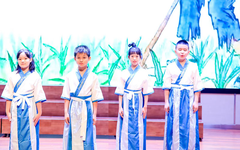 演唱五谷童谣。童心小学供图