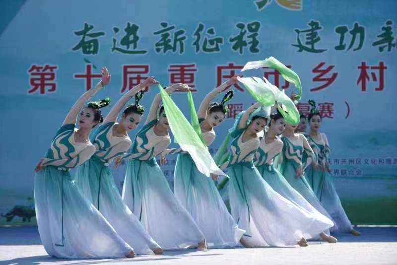 舞蹈比赛现场。江华摄