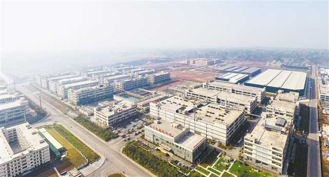 位于荣昌区的重庆电子电路产业园是川渝共建的产业园。记者 齐岚森 摄/视觉重庆