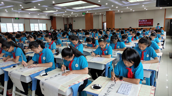 日常书法课。大渡口区育才小学供图