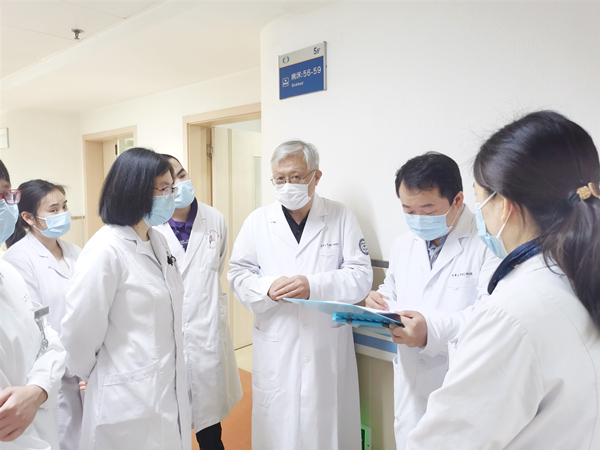 调研现场。重庆大学附属江津医院供图