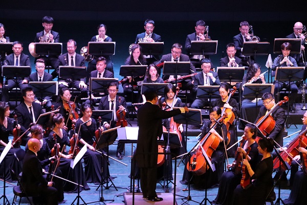 “交响乐奇妙音”沉浸式音乐会走进重庆大学