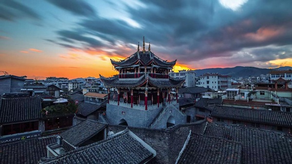 夕阳下的会理。会理市文化广电和旅游局供图