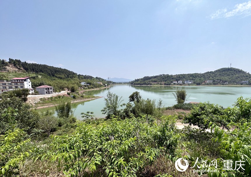龙湖村以桥亭湖周边为核心发展旅游产业。人民网记者 刘政宁摄