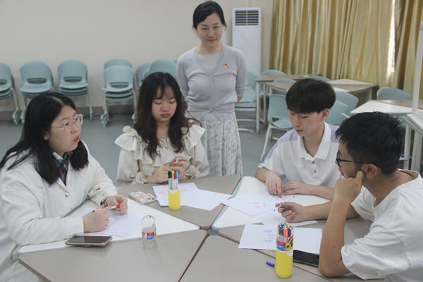 团体心理辅导。重庆第二师范学院供图