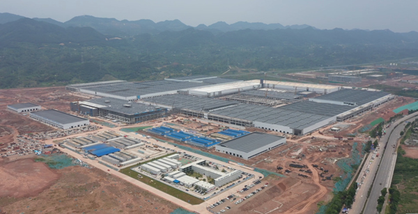 龙盛新城智能网联新能源汽车产业园即将完工投用。中建八局供图