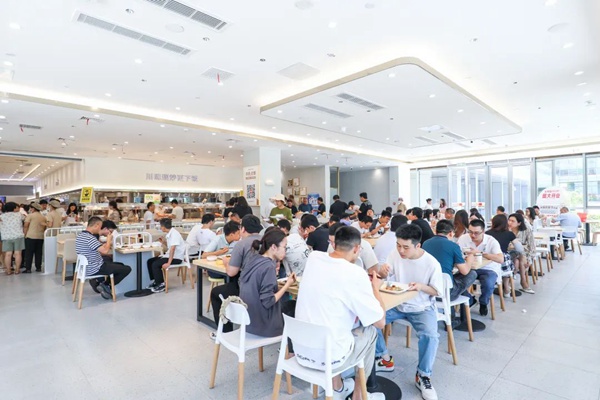 明月薈內部餐飲。兩江協同創新區供圖