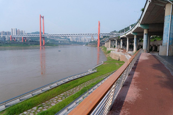 滨江贯通工程—滴水岩至磁器口段实景图。沙坪坝区住建委供图