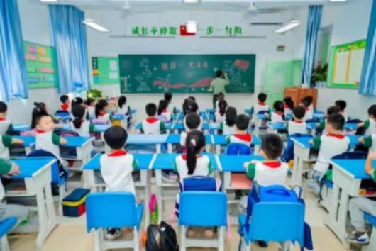 國防教育主題班會。歇台子小學供圖
