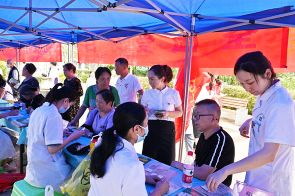 活动现场。重庆市第十三人民医院供图