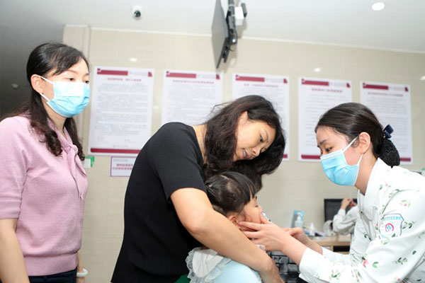 疫苗接种。永川区妇幼保健院供图