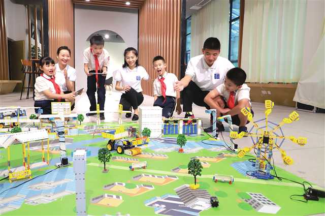两江新区博雅小学在课后服务中开设丰富的STEAM课程