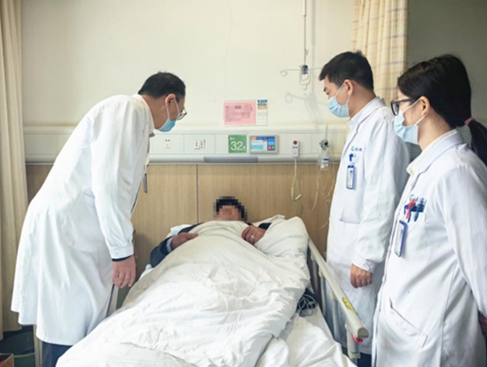 8秒征服生命禁區 重慶西區醫院實現“心”突破