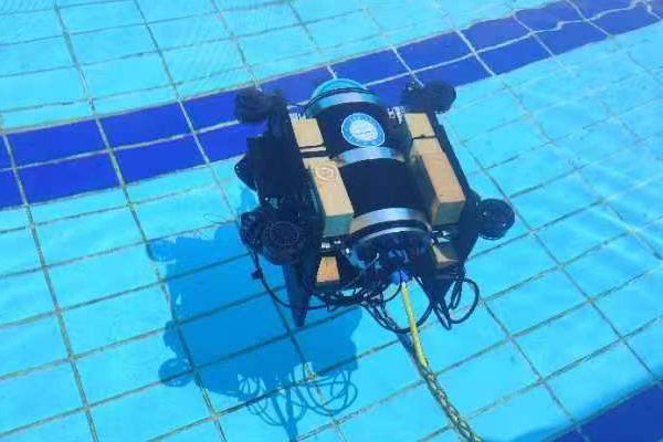 水中機器人比賽現場。重慶科技大學供圖
