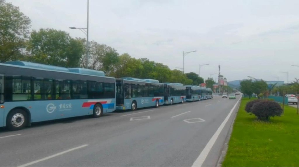 这批新能源公交车即将投运。重庆南部公交公司供图