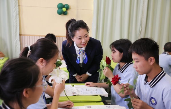 生物課堂。重慶廣益中學供圖