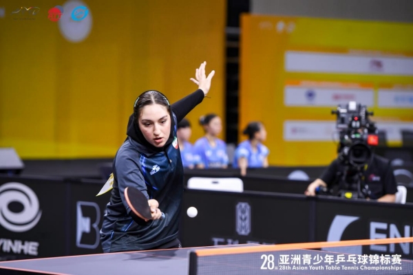 比赛中的Elina Rahimi。主办方供图