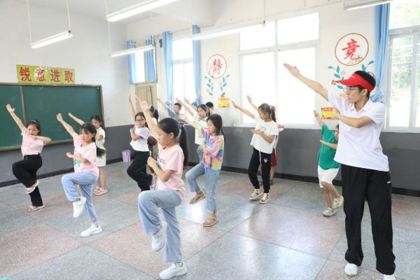 武术学习。重庆师范大学供图