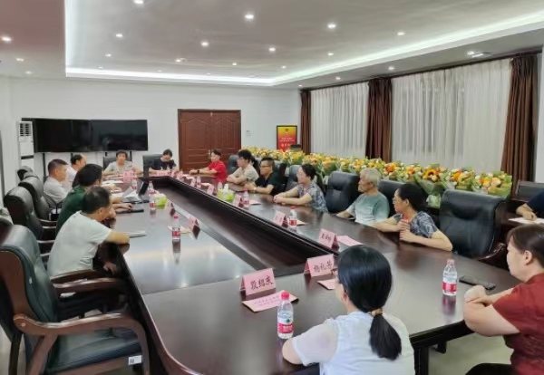 座谈会现场。大足区委宣传部供图