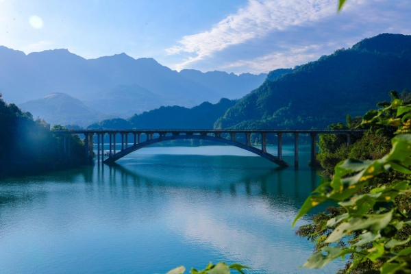 芙蓉江美景。代君君摄