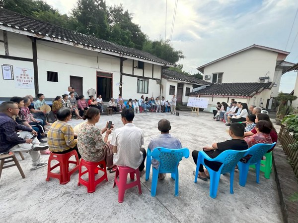 7月3日，静观夜话第三期在素心村李家湾举办。西南大学乡村振兴战略研究院供图