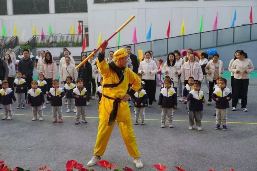 小班入场式。 渝北区悦来幼儿园供图