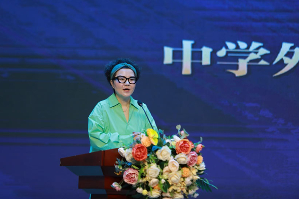 重慶市教育學會中學外語教學專業委員會秘書長陳春暉作報告。主辦方供圖