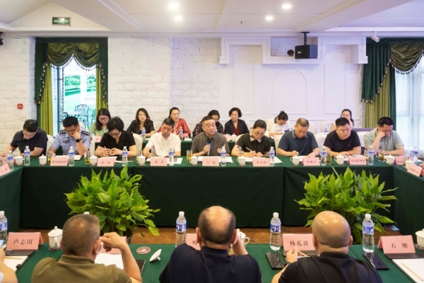 双凤桥街道服务民营经济发展座谈会现场。刘航宇摄