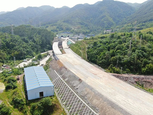 李家沱复线桥南引道项目。重庆市住房城乡建委供图