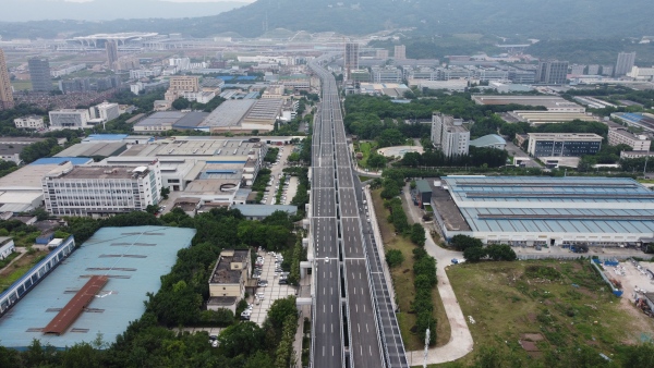 茶惠大道（一标段）可接内环直达重庆东站。中建三局桥梁事业部供图