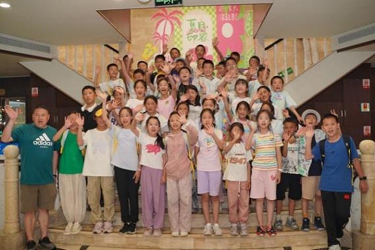 活動合影留念。重慶市人力資源開發服務中心供圖