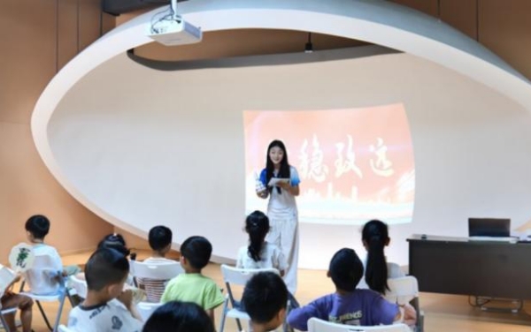 方言教學小課堂。重慶師范大學供圖