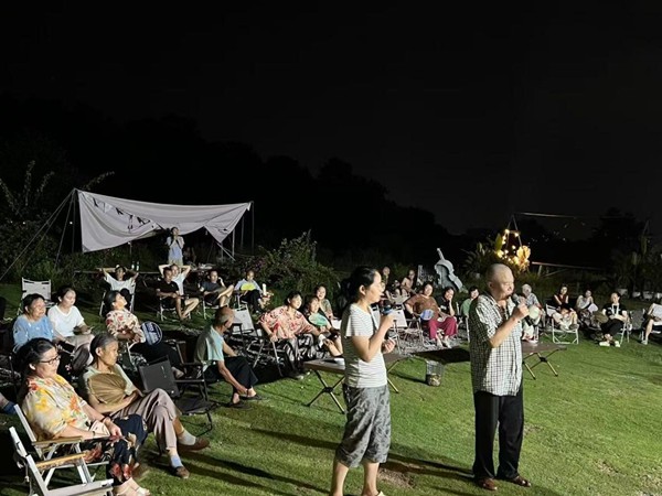 村民自由合唱。西南大學鄉村振興戰略研究院供圖