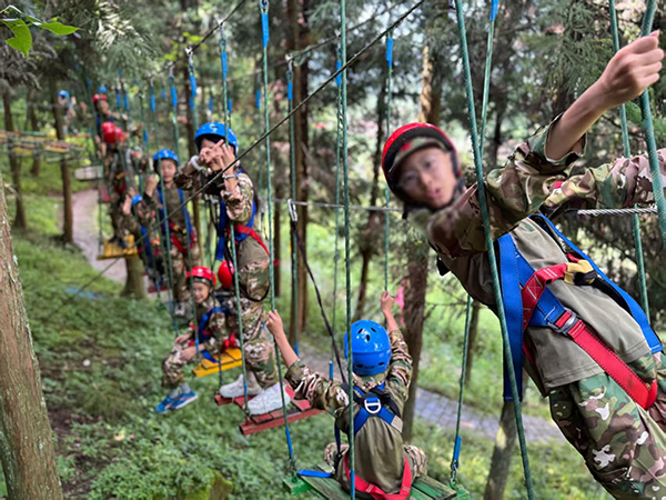 夏令营活动现场。招商积余重庆公司供图