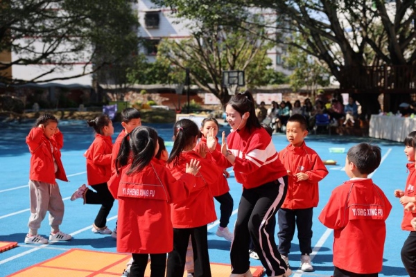 丰都县丰美课堂教学技能竞赛现场。丰都县教委供图