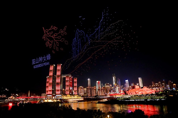 無人機燈光秀。受訪單位供圖