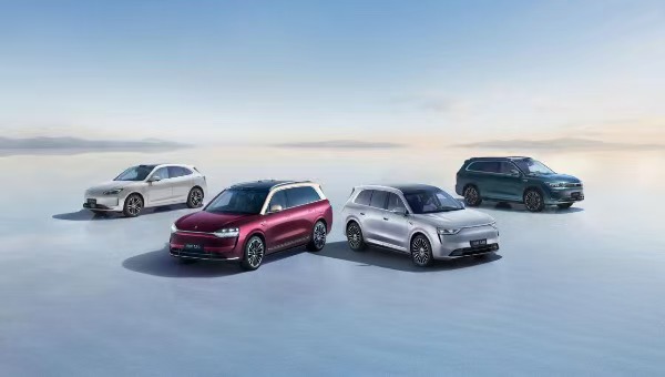 問界全系車型。賽力斯供圖
