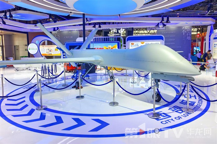 彩虹-4無人機飛行器。第1眼TV-華龍網記者 石濤 攝